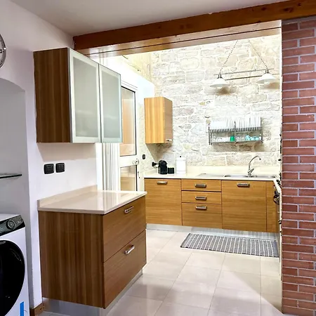 Dimora Loconte Apartment Trani