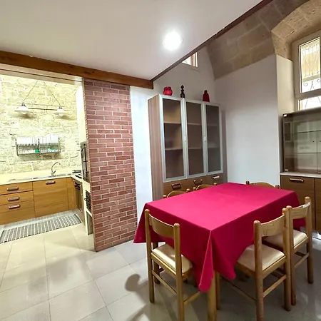 Dimora Loconte Apartment